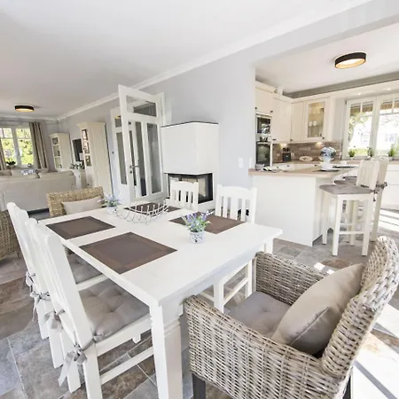 Σπίτι διακοπών Reethus Reddevitz Mit Kamin, Sauna, Terrasse, Boddenblick