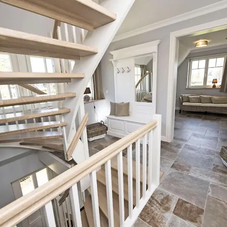 Reethus Reddevitz Mit Kamin, Sauna, Terrasse, Boddenblick * Alt Reddevitz